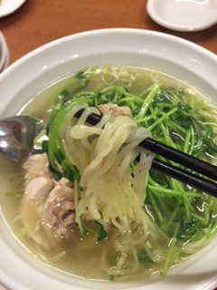 東昇餃子楼の雰囲気